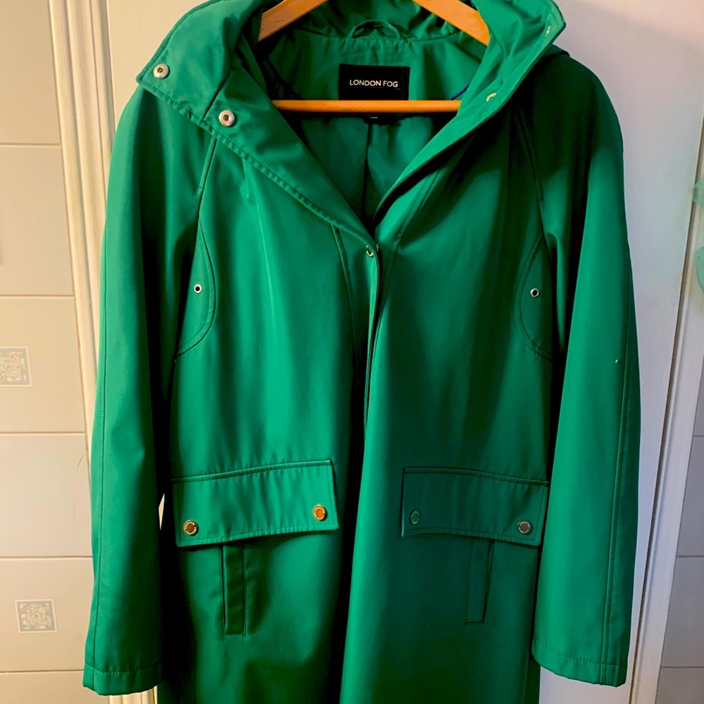 LONDON FOG Vibrant Green Rain Coat